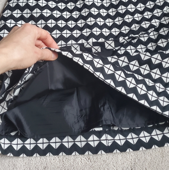 H&M  Geometric Pattern Miniskirt - Picture 7 of 8